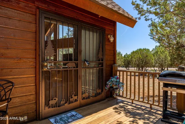 $479,000 | 2796 Chandelle Lane, Overgaard, AZ 85933