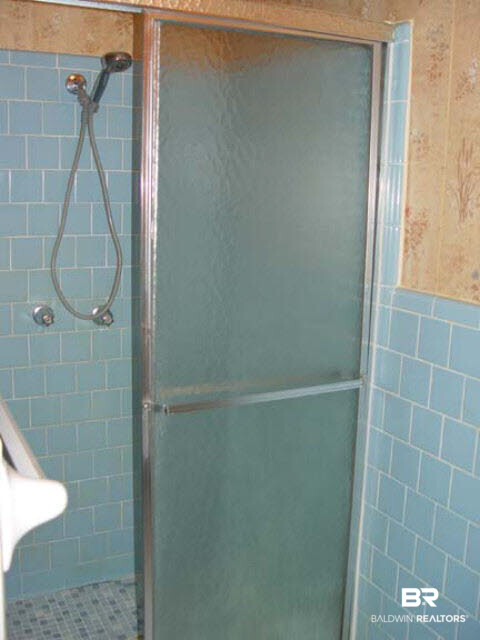 34205 West Barclay Avenue Lillian, AL 36549 - Photo 30 of 46 Master shower