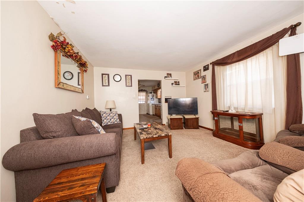 212 Clutter Street Canonsburg, PA 15317 - Photo 2 of 24