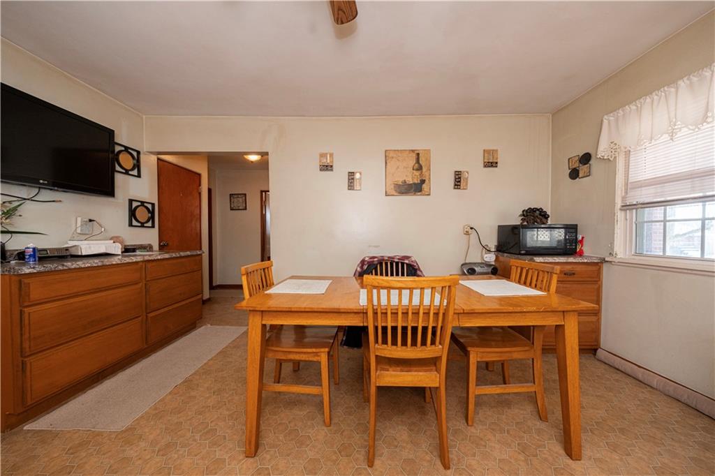 212 Clutter Street Canonsburg, PA 15317 - Photo 6 of 24