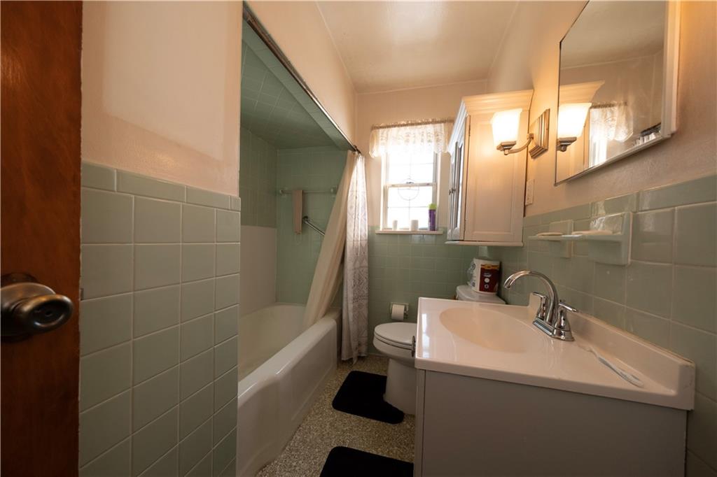 212 Clutter Street Canonsburg, PA 15317 - Photo 9 of 24