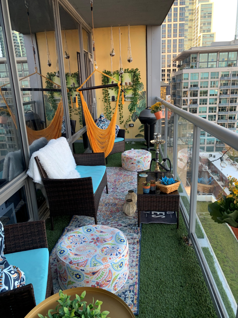 100 East 14th Street, Unit 1203 Chicago, IL 60605 - Photo 19 of 28 a view of an outdoor sitting space