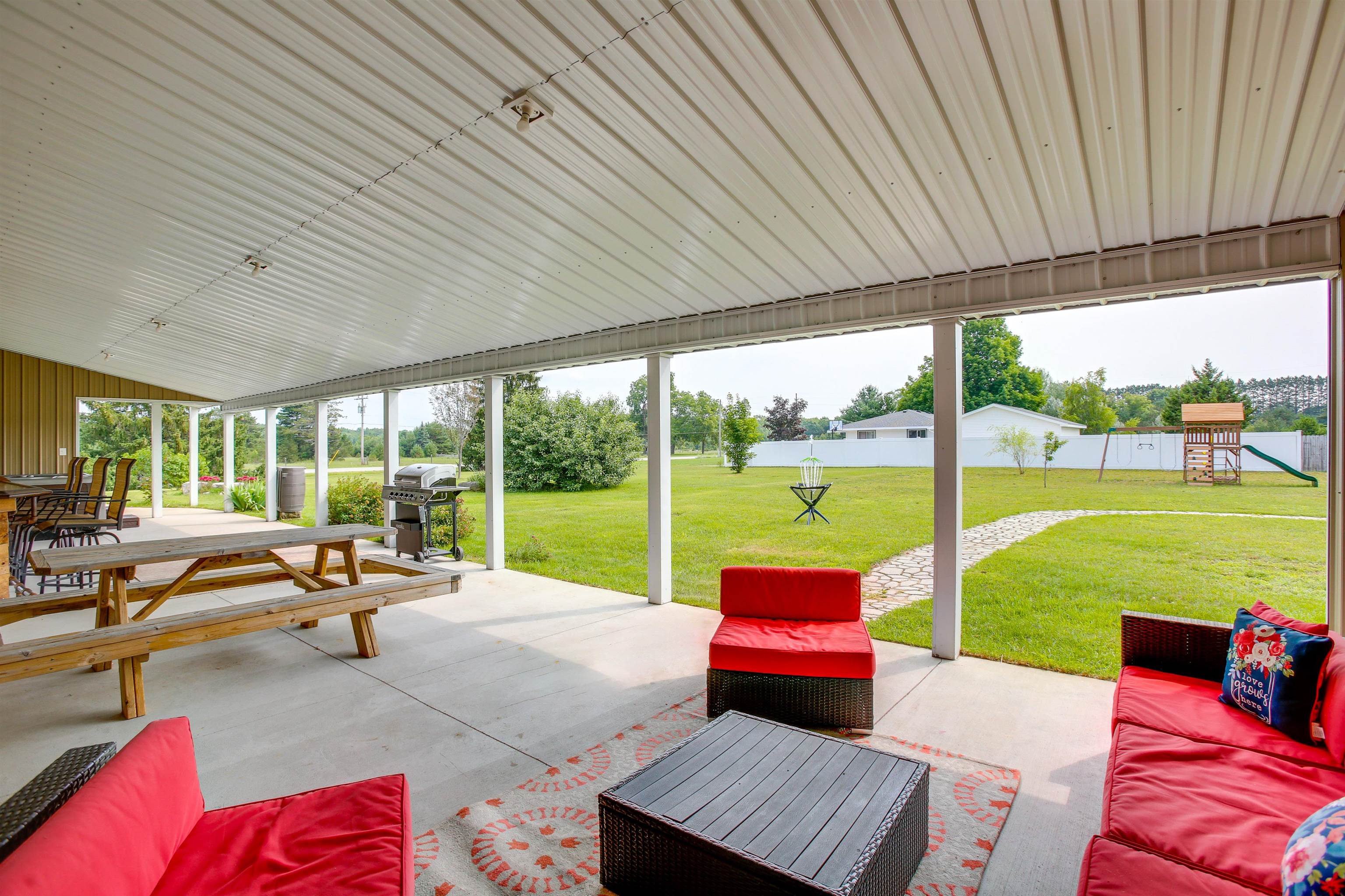 6576 34 Road Cadillac, MI 49601 - Photo 41 of 98