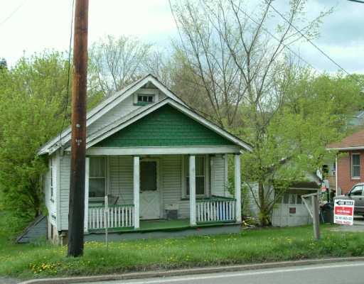 128 Oak Spring Road Washington, PA 15301 - Photo 1 of 3 Exterior Front.