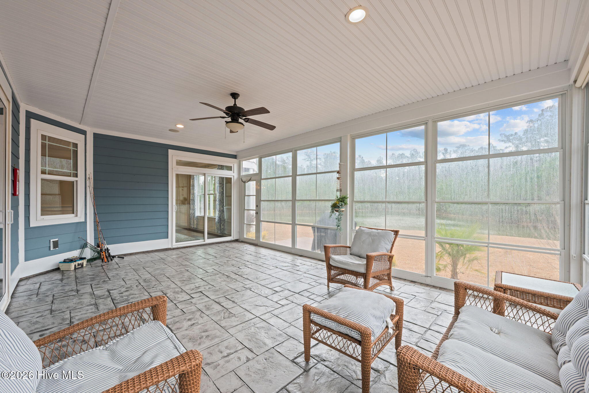 3012 Watercrest Loop New Bern, NC 28562 - Photo 20 of 84 screened in porch