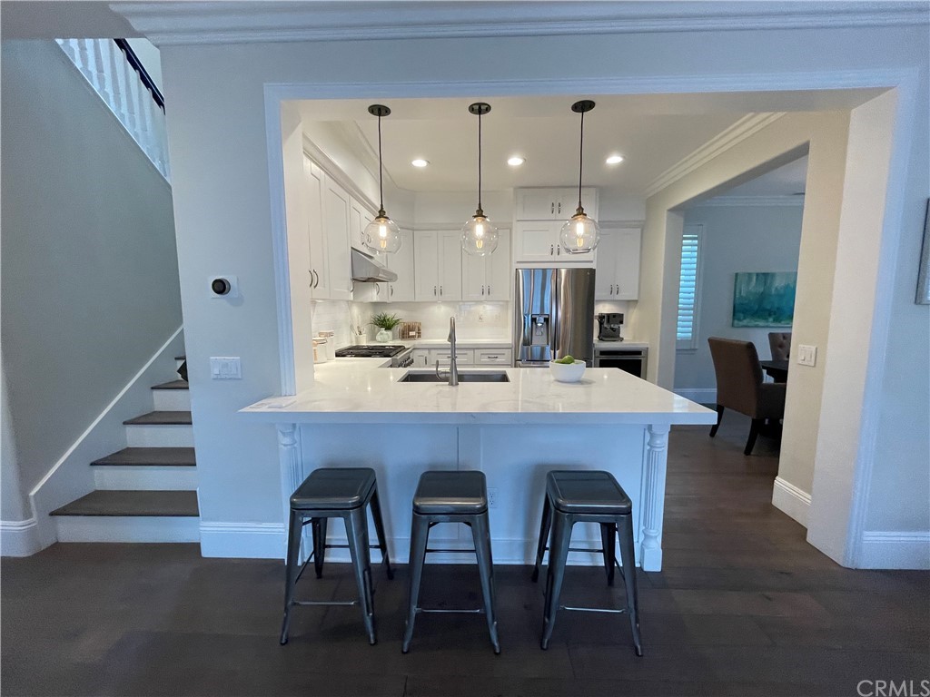 21 Kelfield Drive Ladera Ranch, CA 92694 - Photo 4 of 18 a dining room with furniture and window