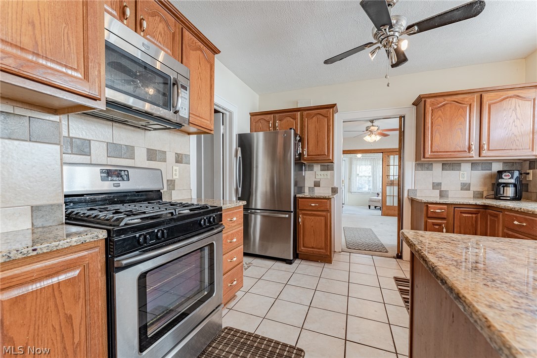 3919 Riveredge Road Cleveland, OH 44111 - Photo 13 of 35 Gallery Image 13