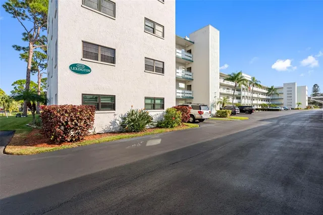 $239,900 | 5970 80th Street North, Unit 411, St. Petersburg, FL 33709