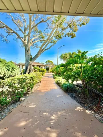 $239,900 | 5970 80th Street North, Unit 411, St. Petersburg, FL 33709