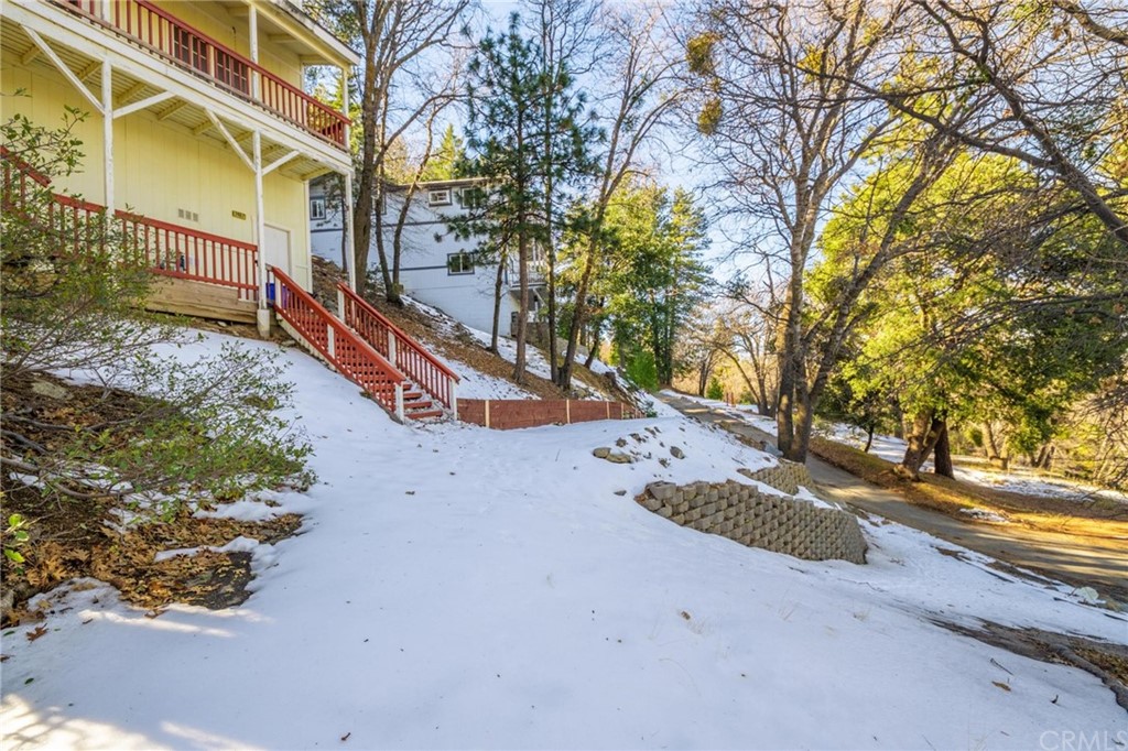 24071 Fern Glen Road Crestline, CA 92325 - Photo 17 of 29