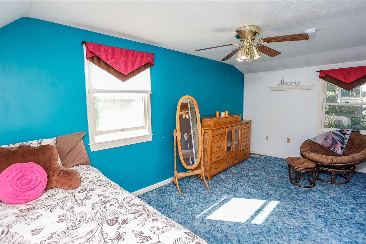36 Robinhood Road Nashua, NH 03062 - Photo 20 of 38 Gallery Image 20