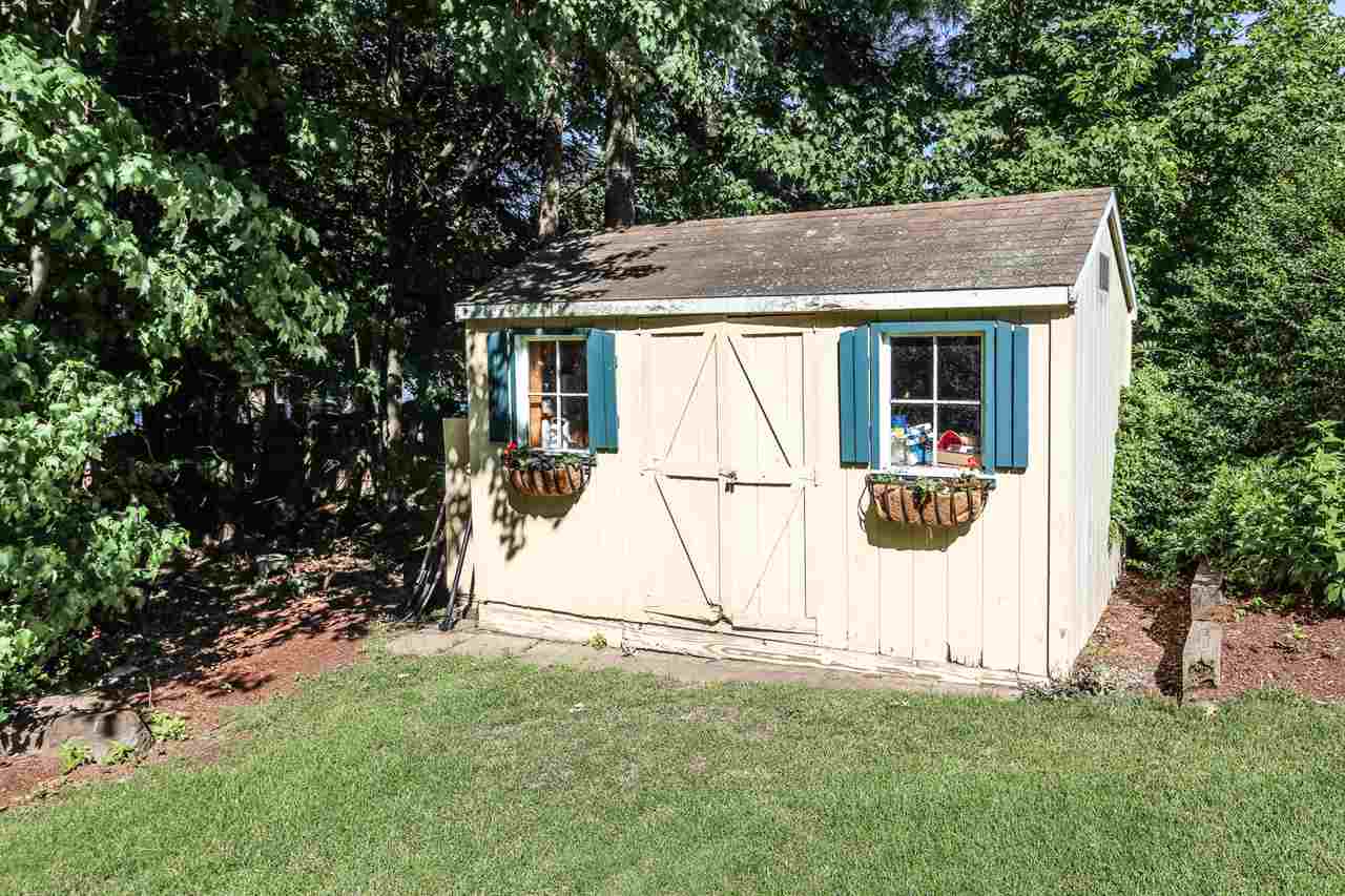 36 Robinhood Road Nashua, NH 03062 - Photo 36 of 38 Gallery Image 36