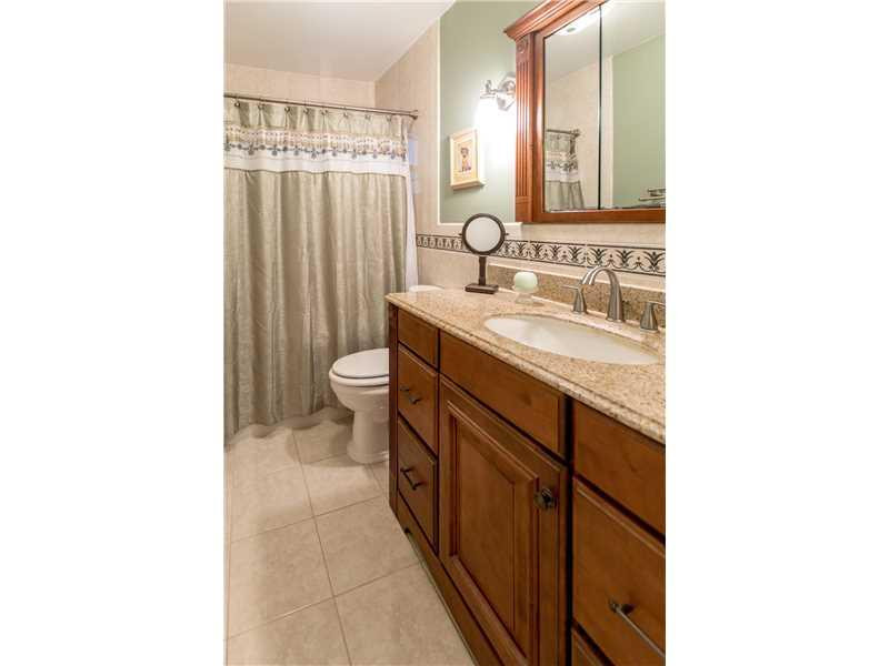 16900 Southwest 62nd Street Southwest Ranches, FL 33331 - Photo 21 of 22 Bathroom