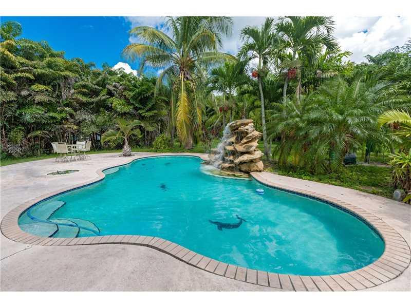 16900 Southwest 62nd Street Southwest Ranches, FL 33331 - Photo 6 of 22 Swimming Pool/Hot Tub/Sauna