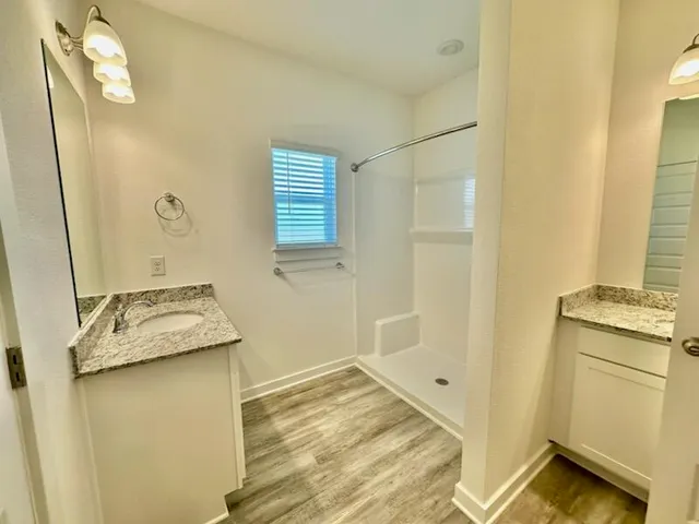 $2,400 | 494 Arrowwood Boulevard, Freeport, FL 32439