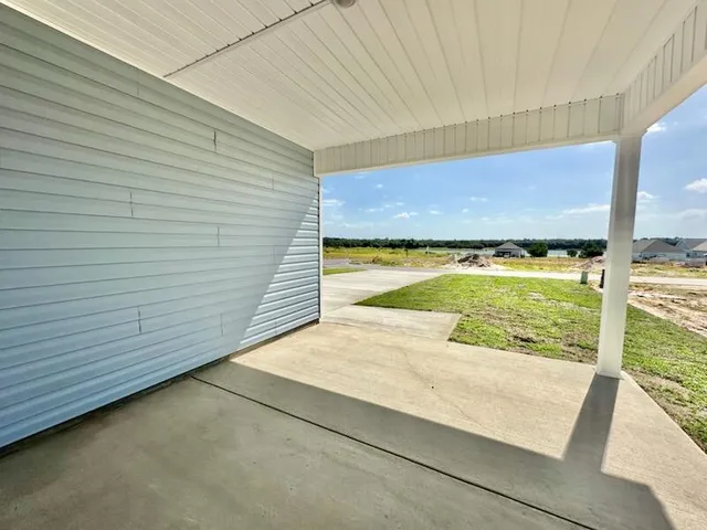$2,400 | 494 Arrowwood Boulevard, Freeport, FL 32439