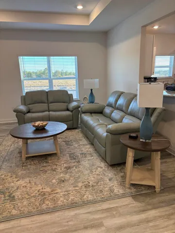 $2,400 | 494 Arrowwood Boulevard, Freeport, FL 32439