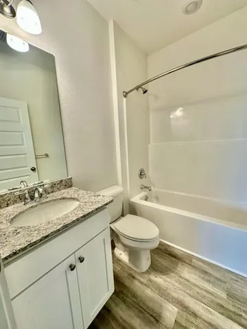 $2,400 | 494 Arrowwood Boulevard, Freeport, FL 32439