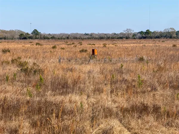 $1,182,500 | 0 Hwy 61 Devers Tx 77538, Devers, TX 77538