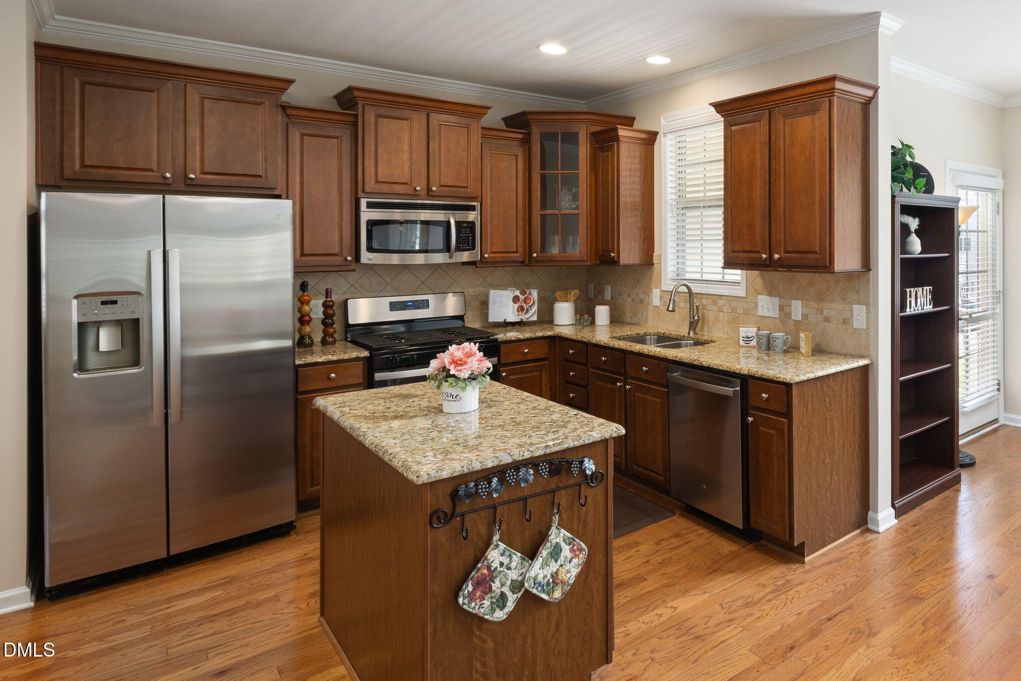 8311 Primanti Boulevard Raleigh, NC 27612 - Photo 14 of 41 16-web-or-mls-DX3A2194-2