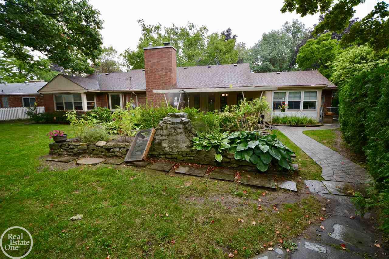 475 Lexington Road Grosse Pointe Farms, MI 48236 - Photo 37 of 40
