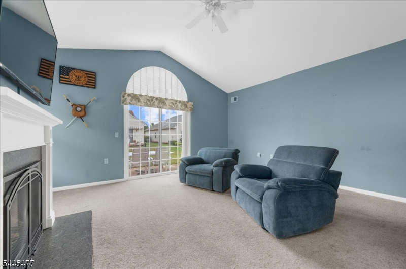 79 Renaissance Boulevard Somerset, NJ 08873 - Photo 7 of 26