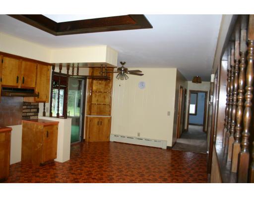 176 Franklin Road Somerset, MA 02726 - Photo 5 of 17 Gallery Image 5