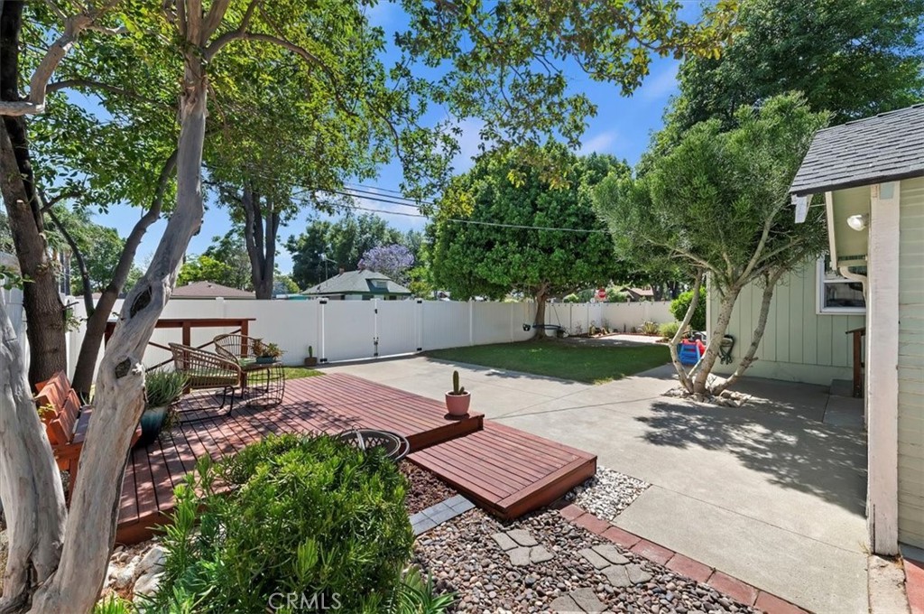 3398 Locust Street Riverside, CA 92501 - Photo 30 of 33 a view of a backyard with sitting area