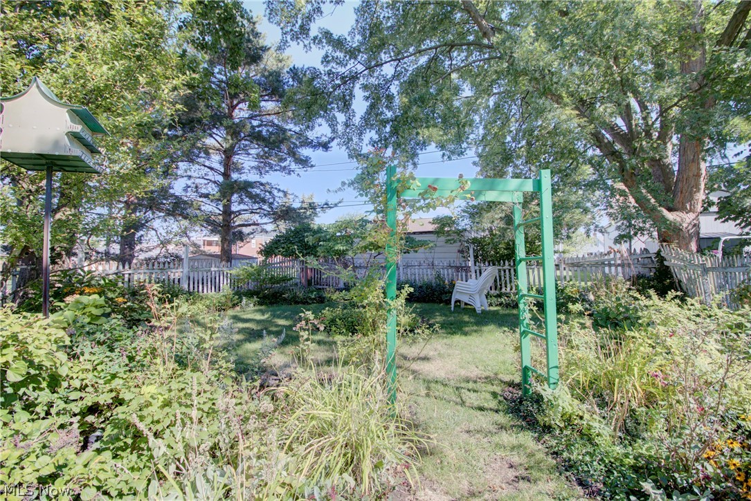 7702 Jameson Road Parma, OH 44129 - Photo 29 of 30