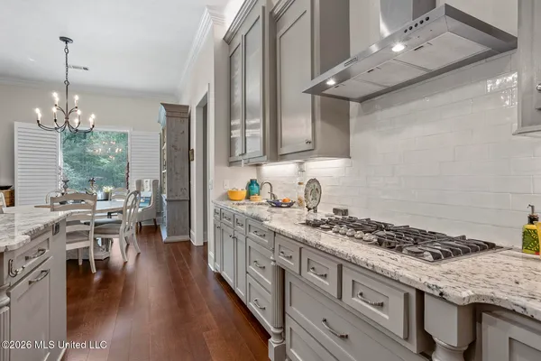 $723,000 | 711 Chickasaw Drive South, Flowood, MS 39232