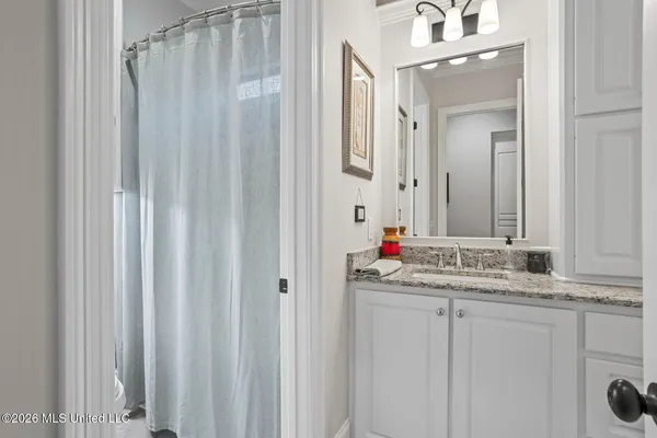 $723,000 | 711 Chickasaw Drive South, Flowood, MS 39232