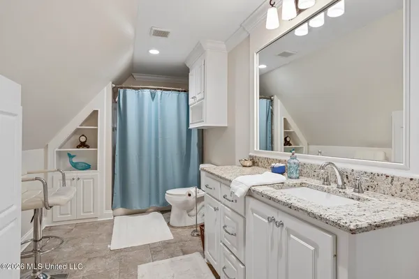 $723,000 | 711 Chickasaw Drive South, Flowood, MS 39232