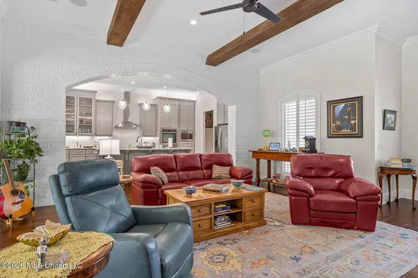 $723,000 | 711 Chickasaw Drive South, Flowood, MS 39232