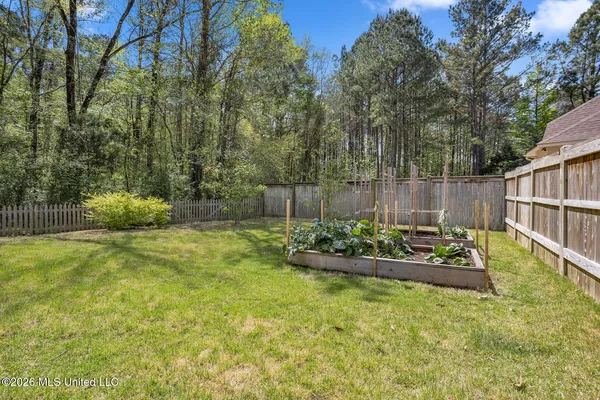 $723,000 | 711 Chickasaw Drive South, Flowood, MS 39232