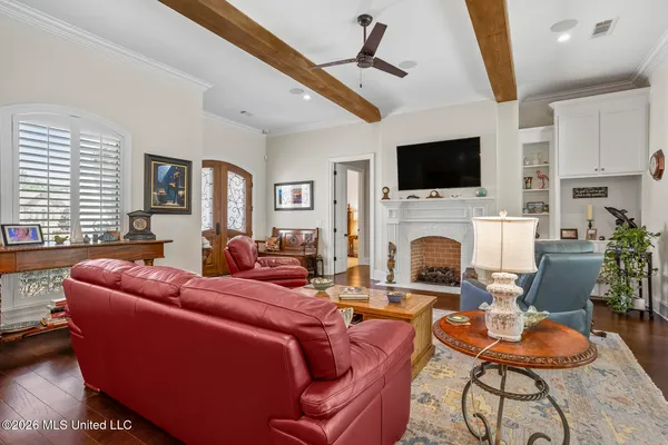 $723,000 | 711 Chickasaw Drive South, Flowood, MS 39232