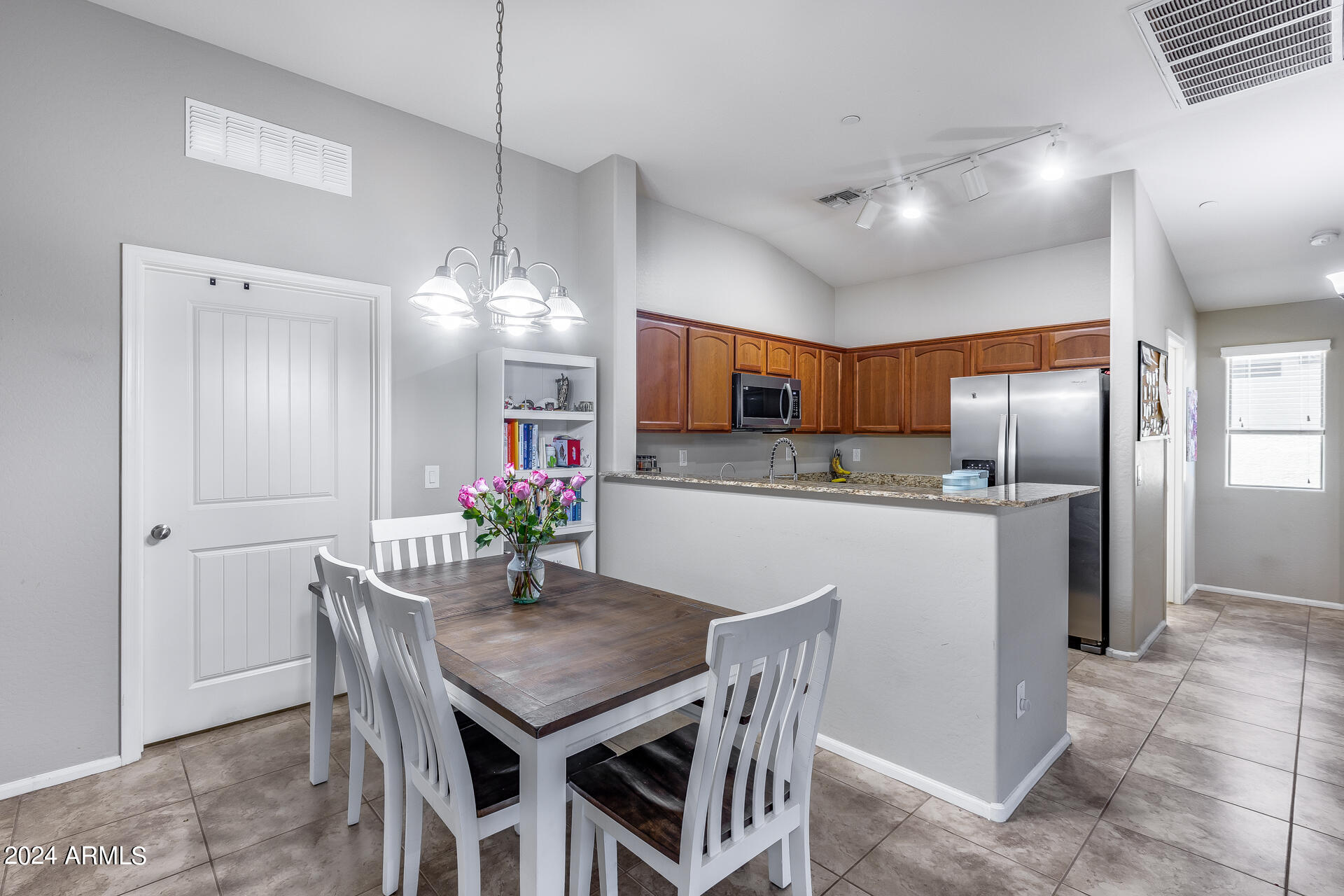 2725 East Mine Creek Road, Unit 2162 Phoenix, AZ 85024 - Photo 12 of 33