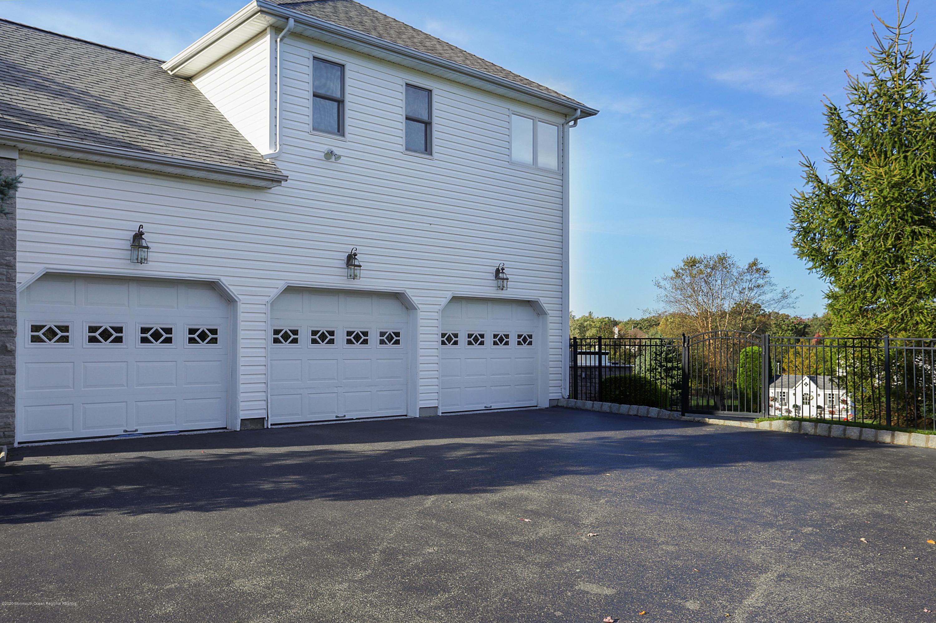 43 Moore Road Marlboro, NJ 07746 - Photo 33 of 50 IMG_3517_18_19_20_21