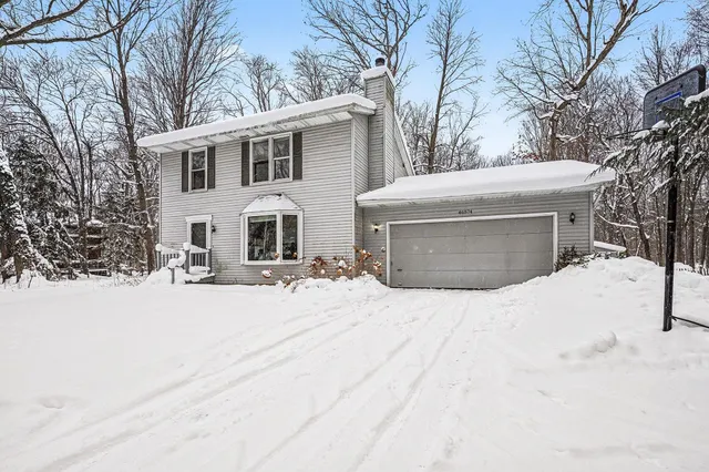 $310,000 | 46574 33rd Street, Paw Paw, MI 49079