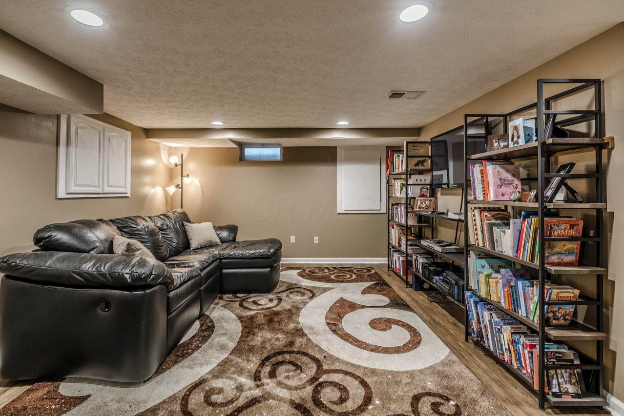 4835 Cosgray Road Hilliard, OH 43026 - Photo 25 of 49 Gallery Image 25