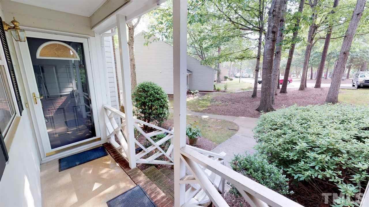112 Wythe Circle Raleigh, NC 27615 - Photo 4 of 25 Gallery Image 4
