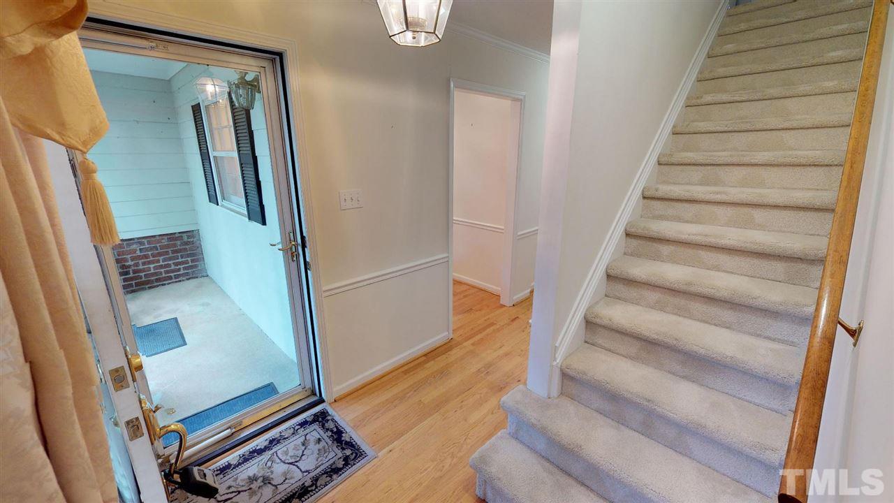 112 Wythe Circle Raleigh, NC 27615 - Photo 5 of 25 Gallery Image 5
