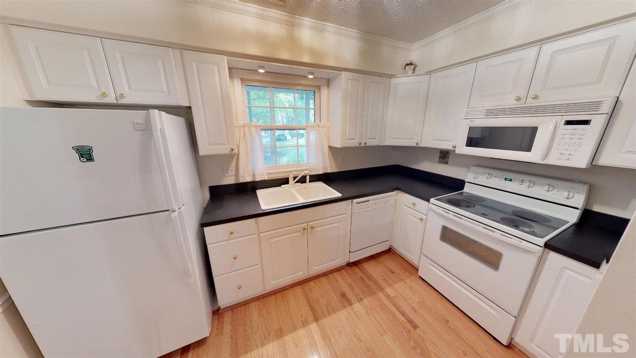 112 Wythe Circle Raleigh, NC 27615 - Photo 8 of 25 Gallery Image 8