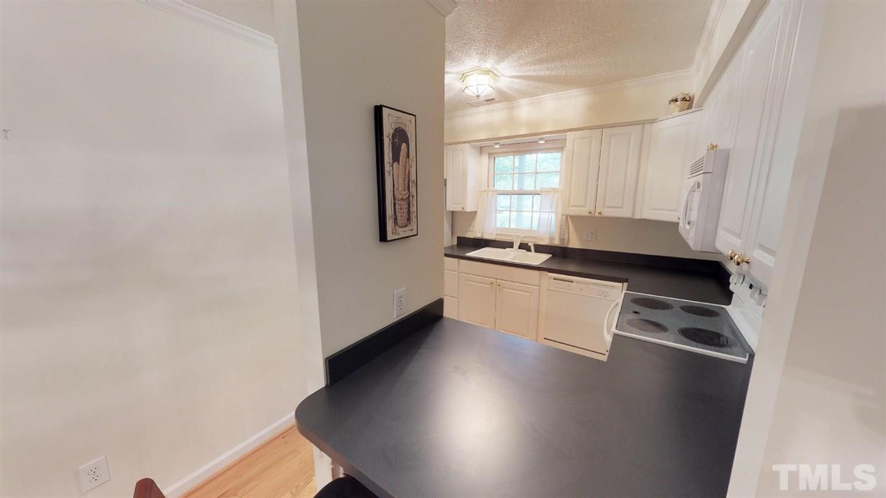 112 Wythe Circle Raleigh, NC 27615 - Photo 9 of 25 Gallery Image 9