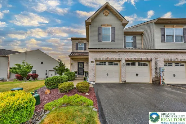 $485,000 | 4442 Elmwood Drive, Nazareth, PA 18064