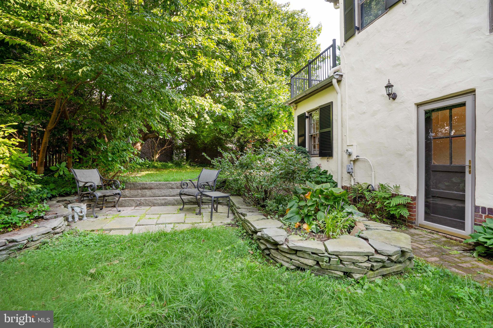 726 Nottingham Road Wilmington, DE 19805 - Photo 22 of 67 Beautiful landscape plan just needs some TLC