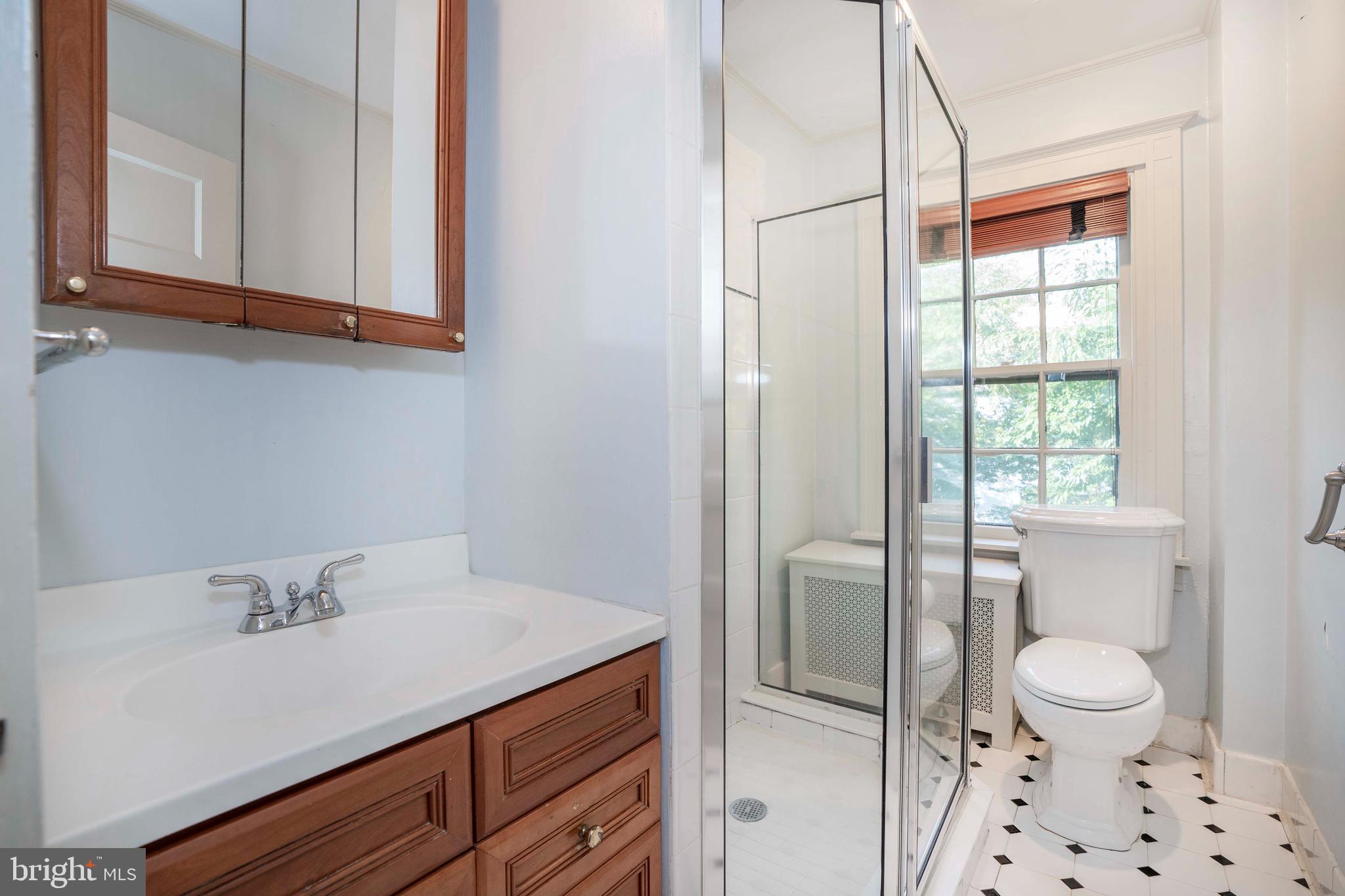 726 Nottingham Road Wilmington, DE 19805 - Photo 43 of 67 Second floor full bath with tile floor & shower