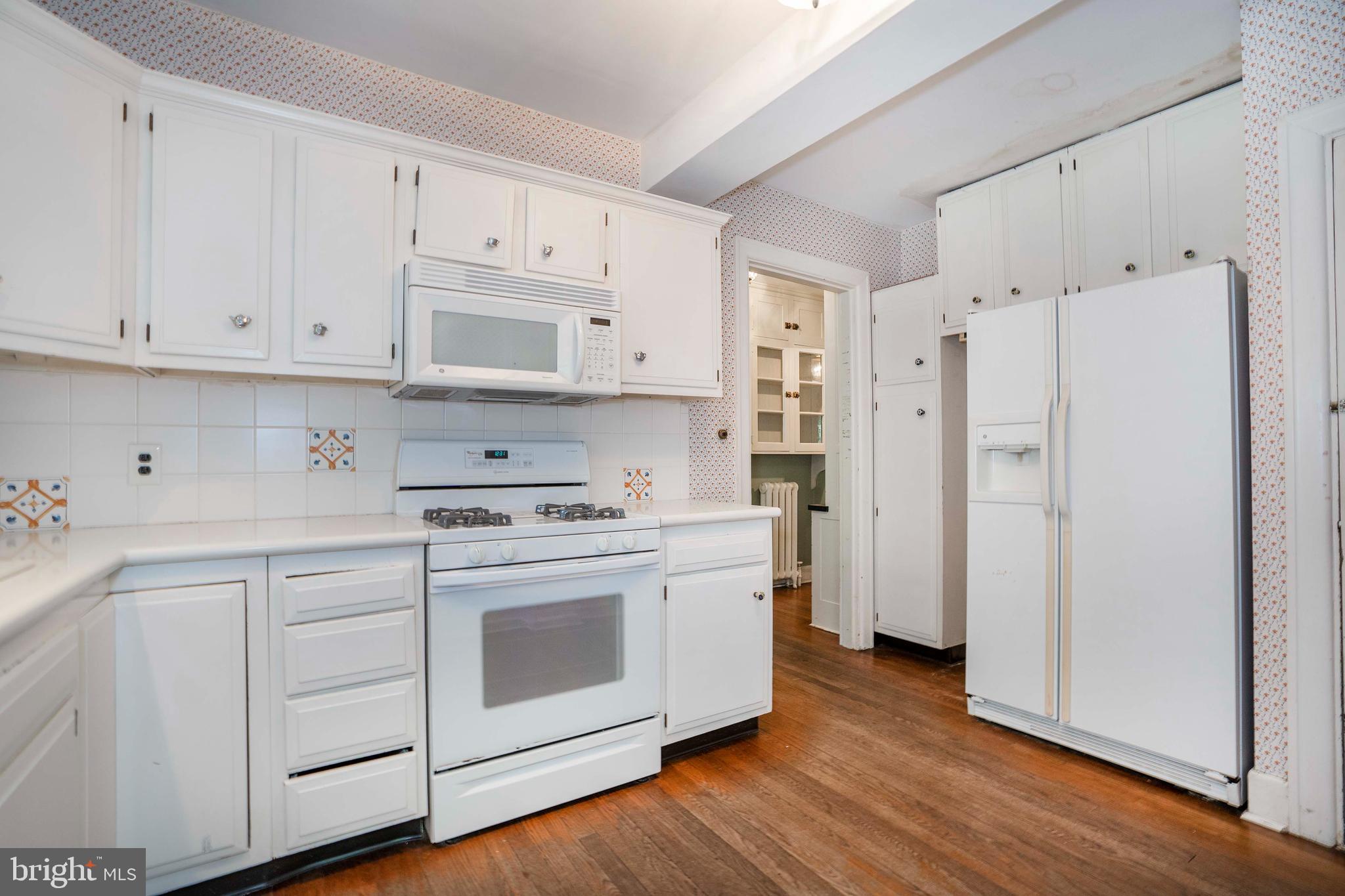 726 Nottingham Road Wilmington, DE 19805 - Photo 58 of 67 Kitchen includes corian countertops & gas cooking