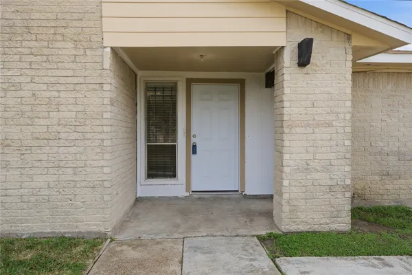 $1,825 | 12203 Cape Hyannis Drive, Houston, TX 77048
