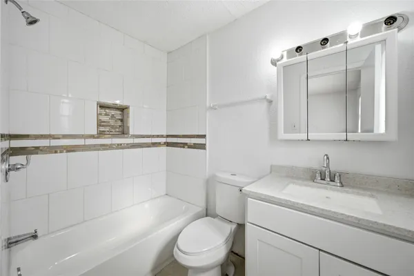 $1,825 | 12203 Cape Hyannis Drive, Houston, TX 77048