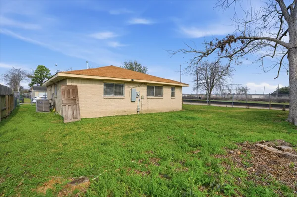 $1,825 | 12203 Cape Hyannis Drive, Houston, TX 77048